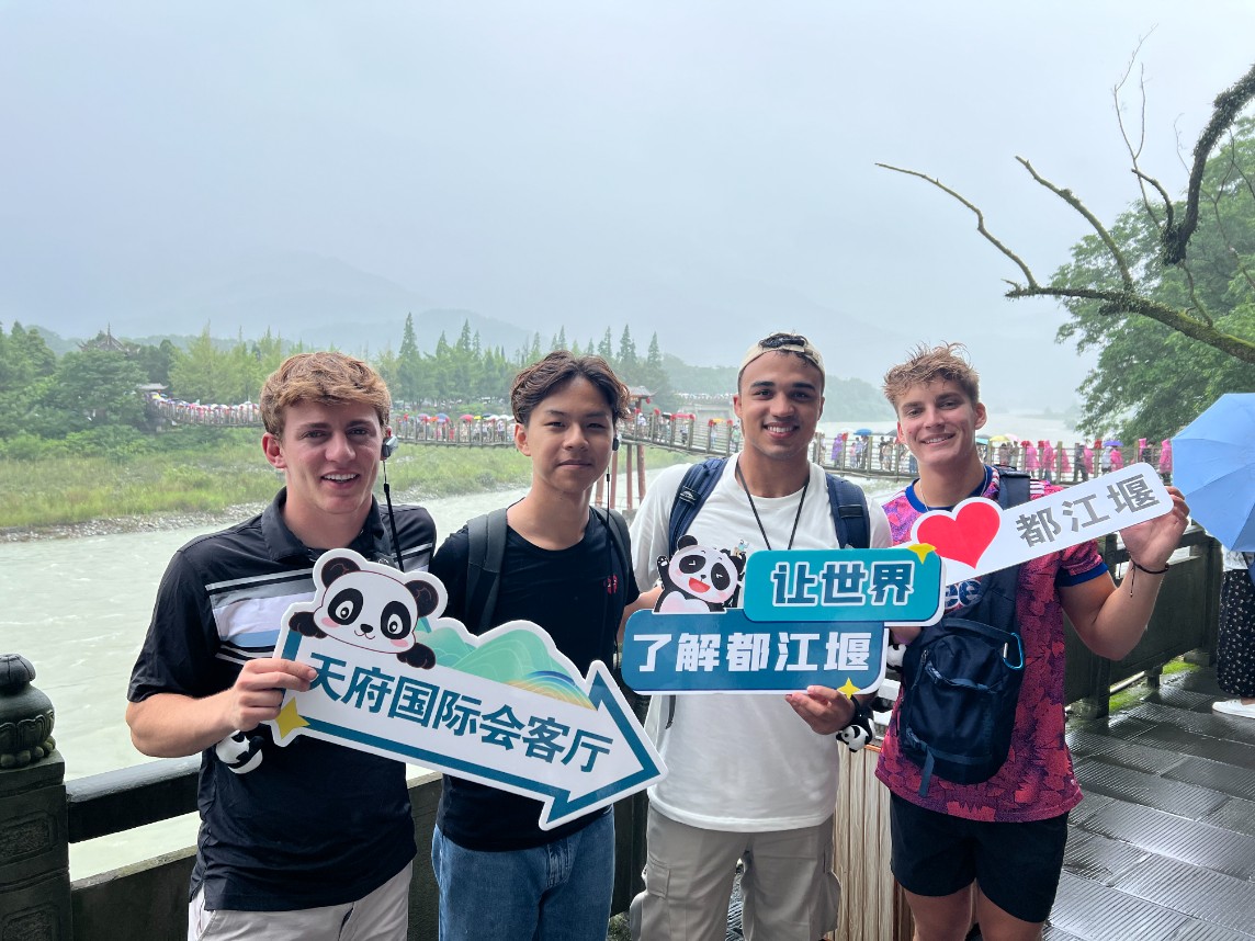 1723512592569269.jpg e9a512b4ae8fd49b0504080df6bc2f7.jpg