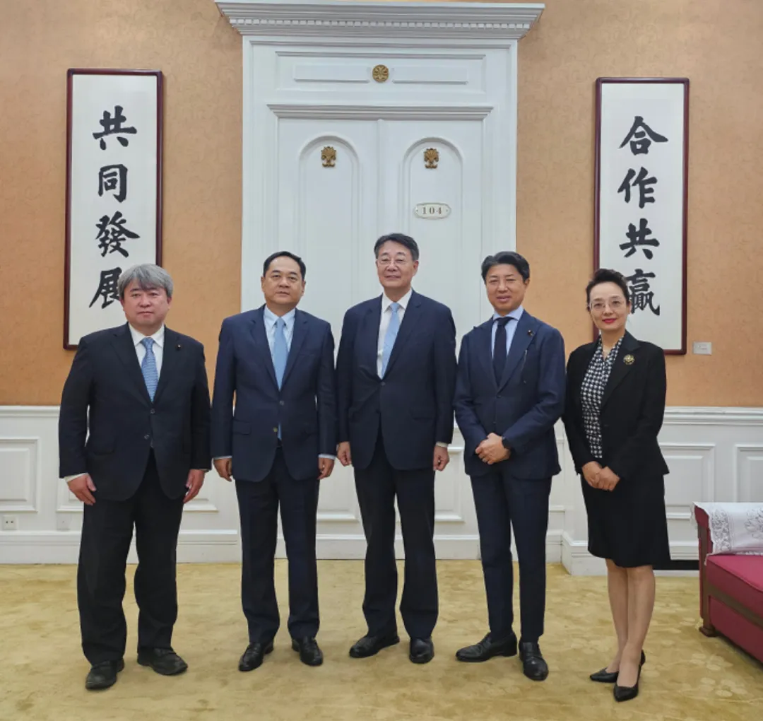 1760064504957387.png 1.png