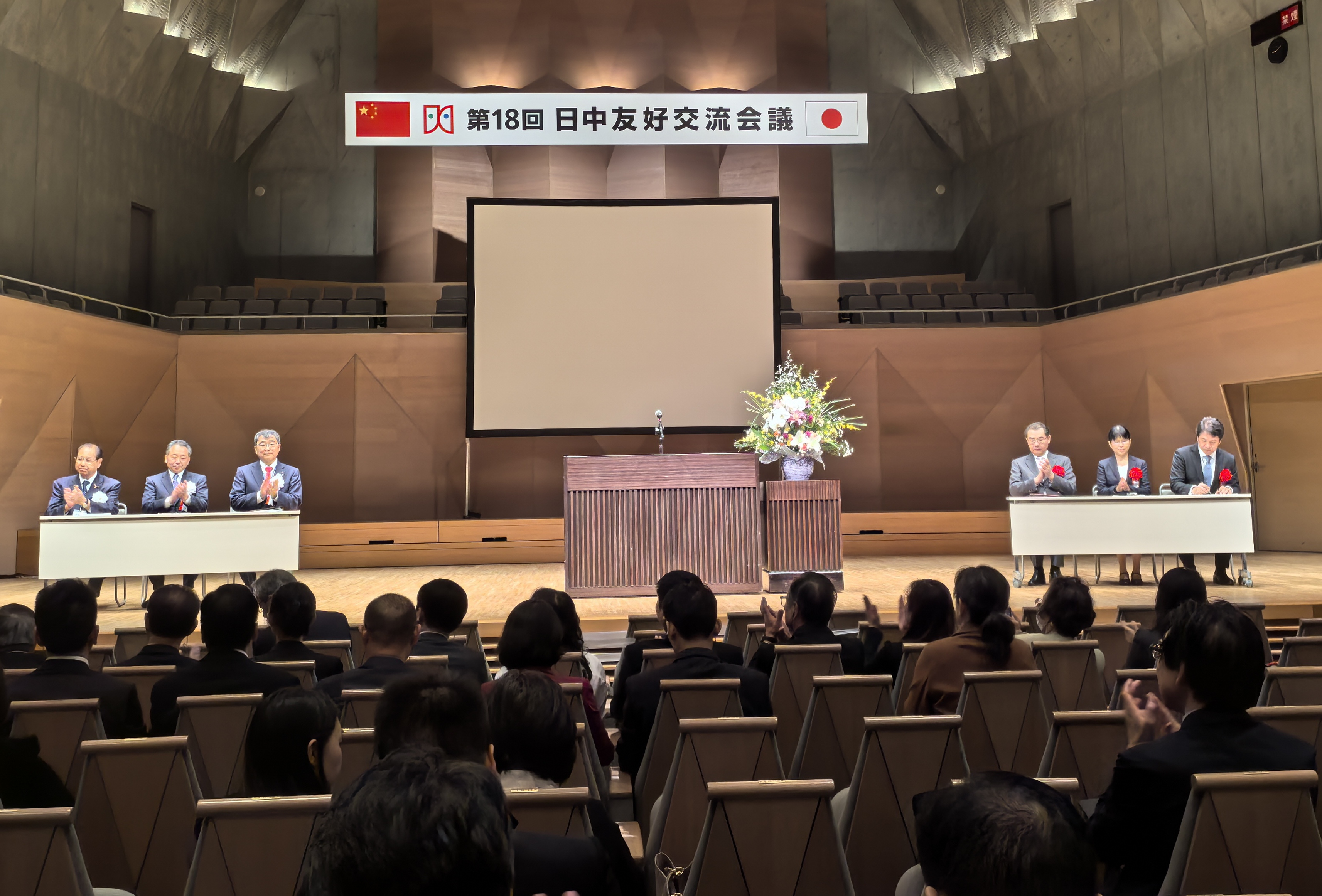 1763631196599917.png 13-1.png