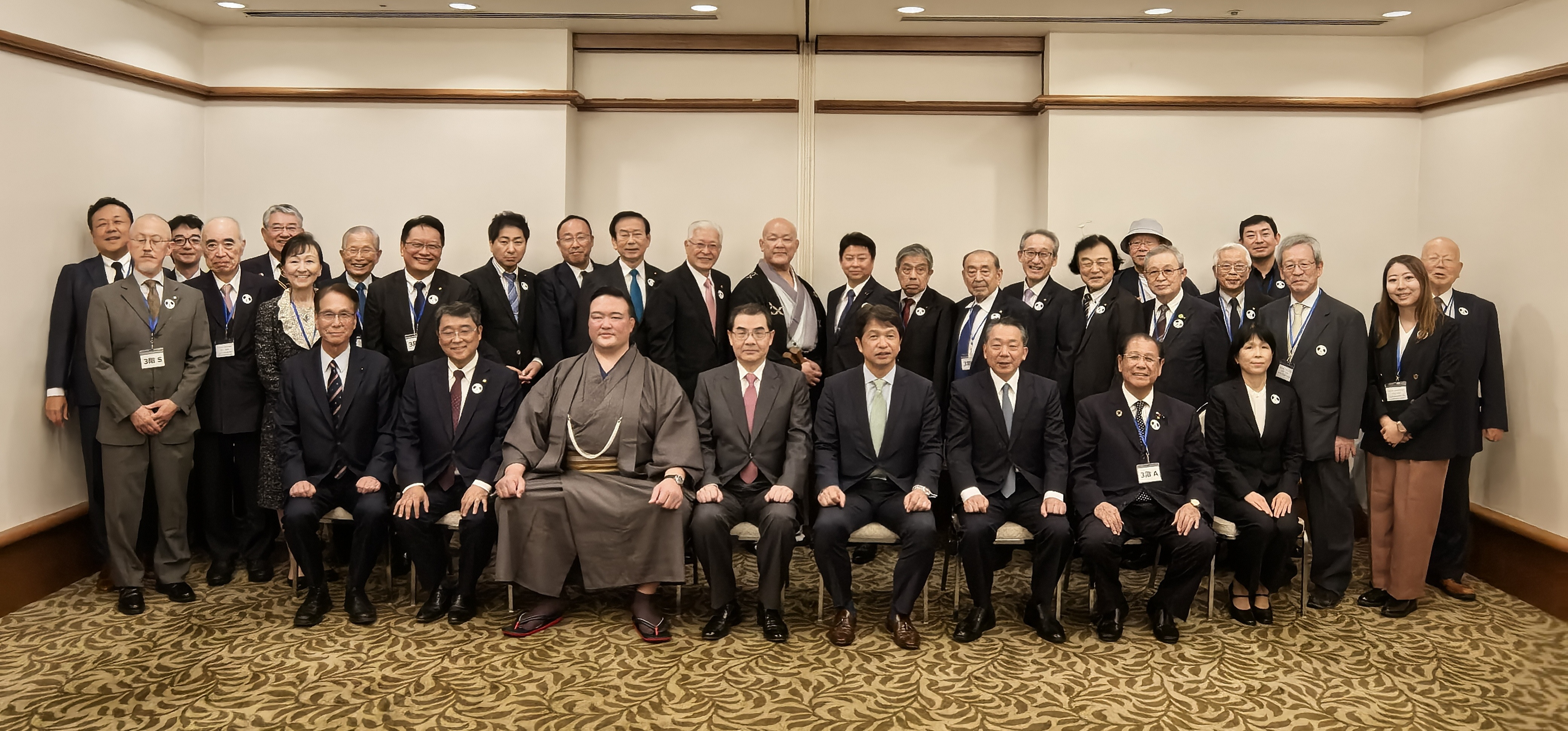 1763631209553035.png 13-2.png